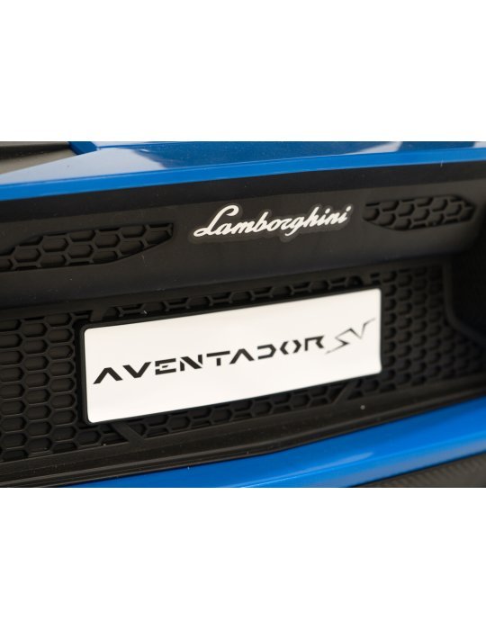 Lamborghini Aventador SV 24V - Coche eléctrico infantil biplaza con 2 motores de 200W, luces LED, suspensión y mando parental. 