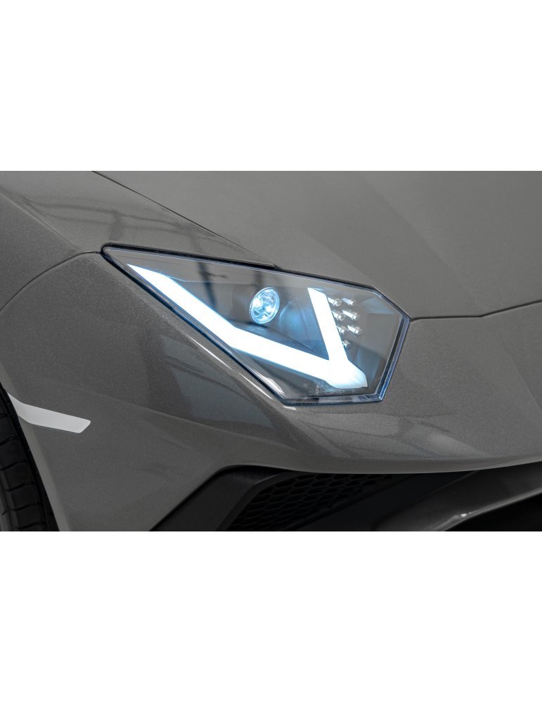 Lamborghini Aventador SV 24V - Coche eléctrico infantil biplaza con 2 motores de 200W, luces LED, suspensión y mando parental. 
