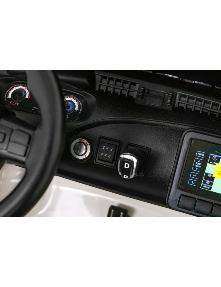 Toyota Hilux voiture électrique pour enfants 4x4 12VIOSBiplaza 4 moteurs 19  - Vista 9