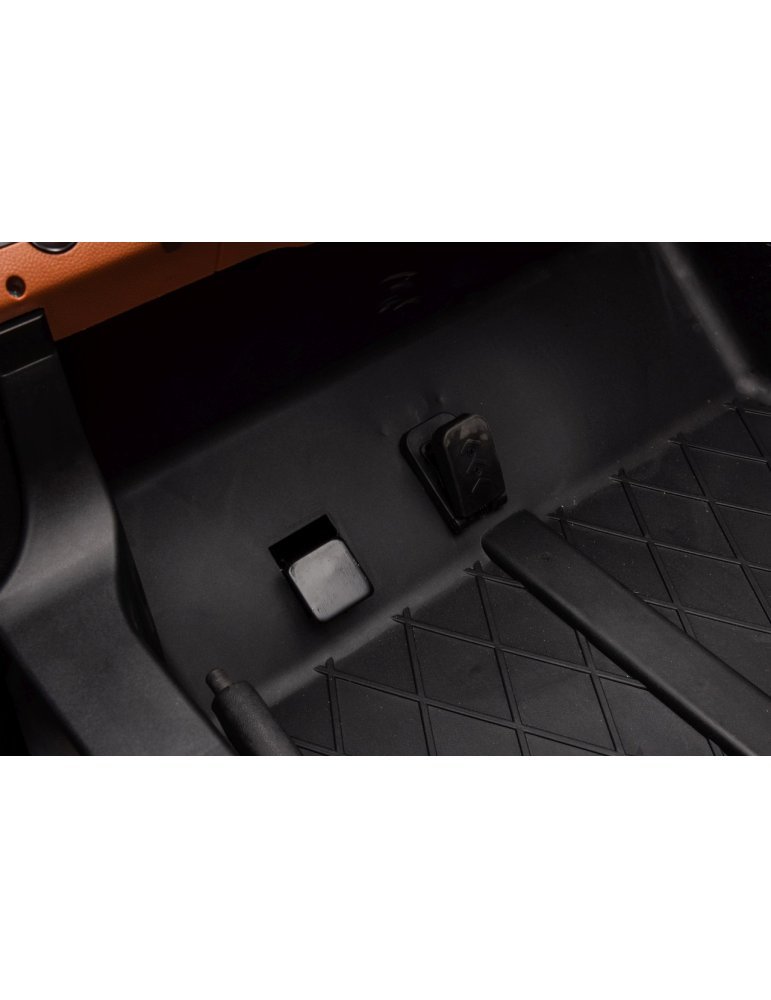 Children &apos; s Electric Car Mercedes MAYBACH G650 24V with MP4 Biplaza