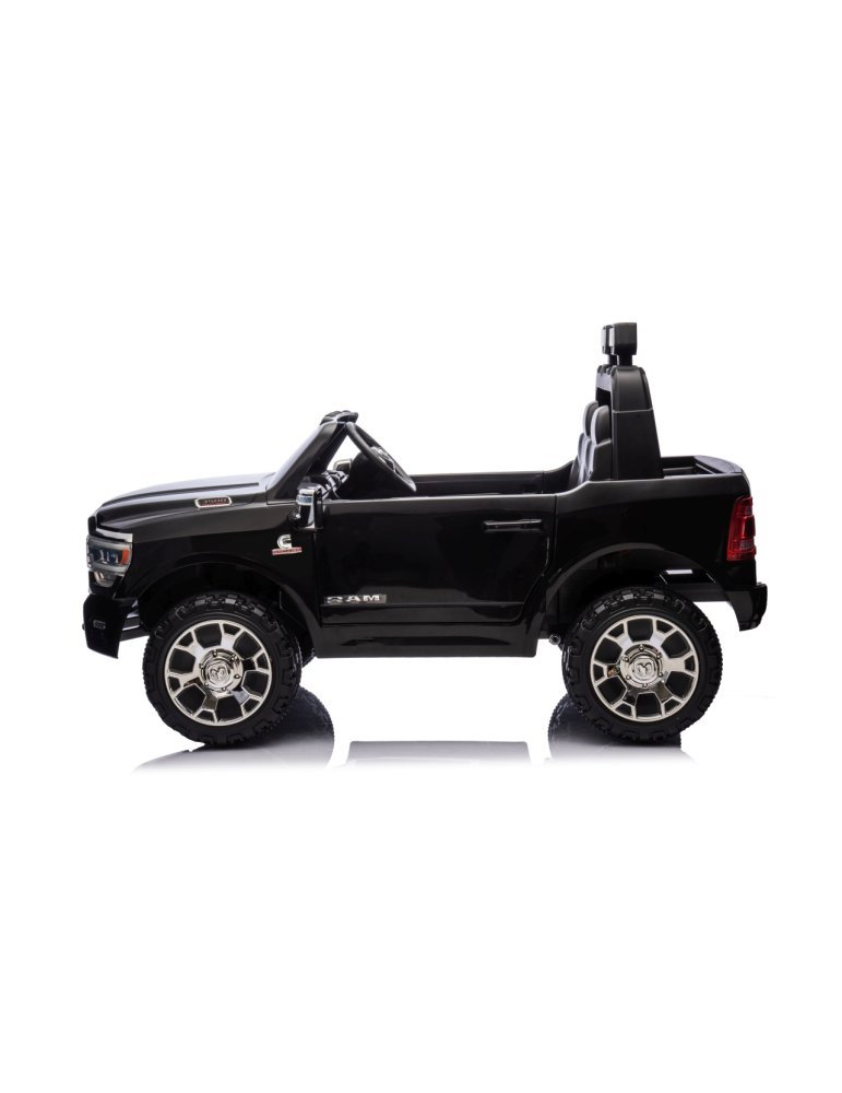 RAM 3500 Black Vehicle Carro Elétrico - Vista 1