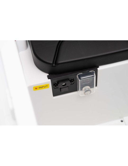 Land Rover Defenda SVX 24V com comando e rodas EVA | Patilandia CARROS ELÉTRICOS PARA CRIANÇAS 