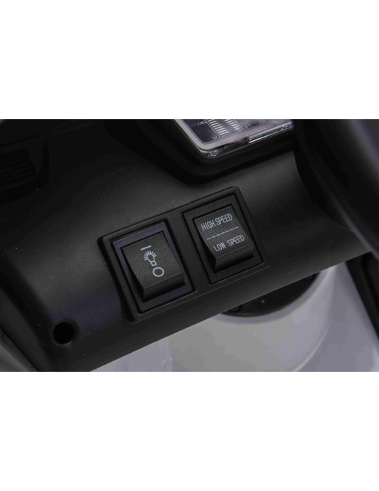 Coche eléctrico infantil Lamborghini Aventador 24V