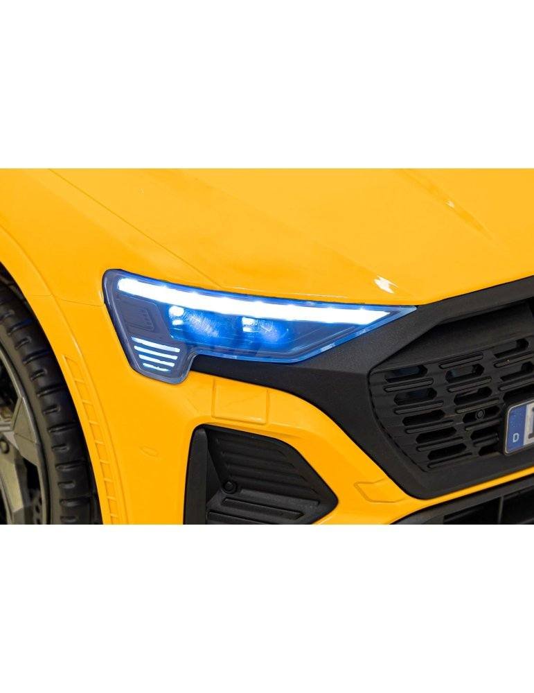 Auto elettrica per bambini Audi SQ8 31 